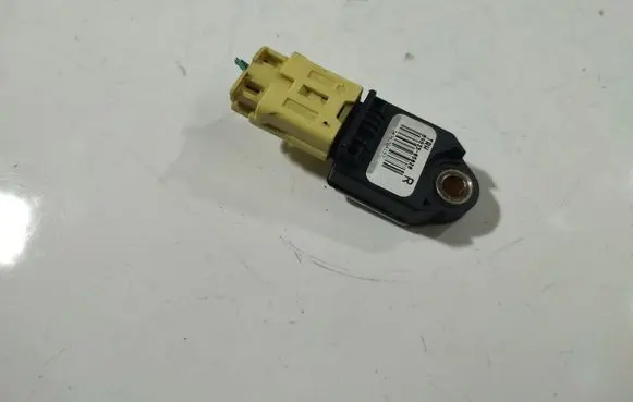 Toyota Avensis T250 Airbag deployment crash/impact sensor 8983305020