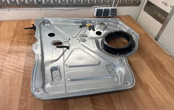 Volkswagen Multivan T5 Front window lifting mechanism without motor 7H1837729 0806241323 1790391