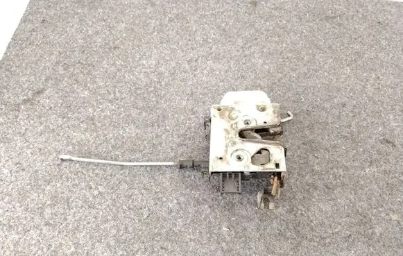 Audi A6 S6 C4 4A Front door lock 4A1837015J