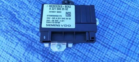 Mercedes-Benz S W221 Fuel injection pump control unit/module A2215402562