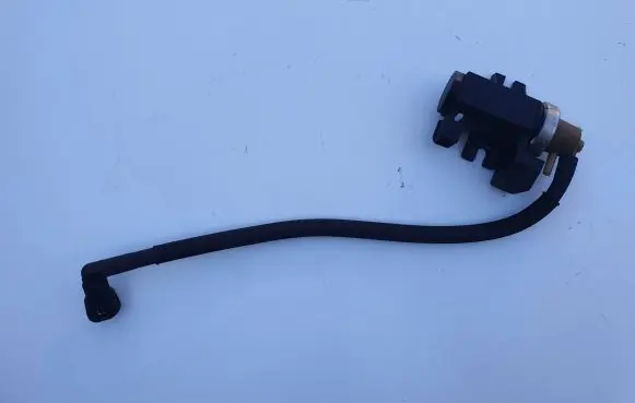 BMW 5 F10 F11 Valve vacuum 7535375 09T071 70088705