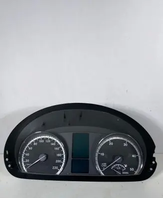 Mercedes-Benz Vito Viano W639 Speedometer (instrument cluster) A6399005600