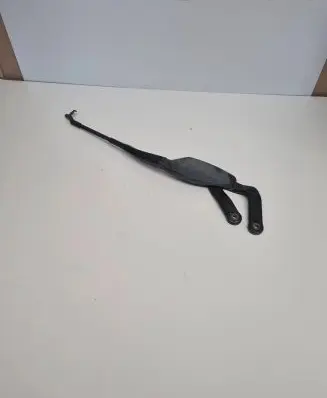 Mercedes-Benz E W211 Front wiper blade arm