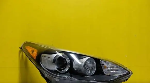KIA Sportage Headlight/headlamp KIA-SPORTAGE2015