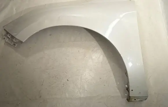 Subaru Outback (BS) Fender