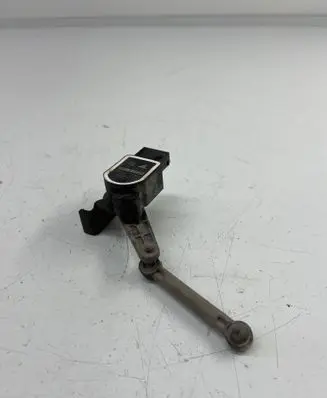 Alfa Romeo Giulia Headlight/headlamp level sensor 1307214013