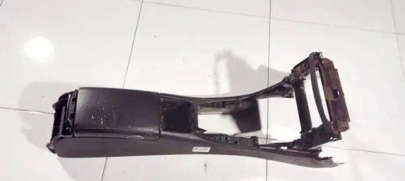 Mercedes-Benz CLS C219 Armrest e048841122