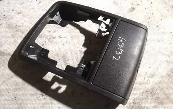 Volkswagen Jetta V Other interior part 561868837a