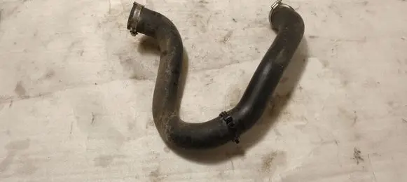 Opel Grandland X Intercooler hose/pipe 9820100780