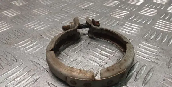 Mercedes-Benz R W251 Muffler pipe connector clamp 