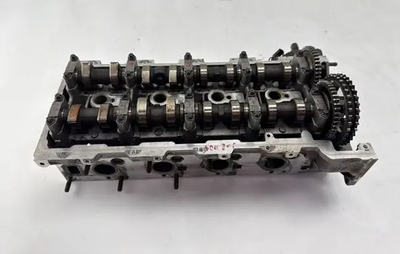 Mercedes-Benz Sprinter W901 W902 W903 W904 Engine head A6460101420