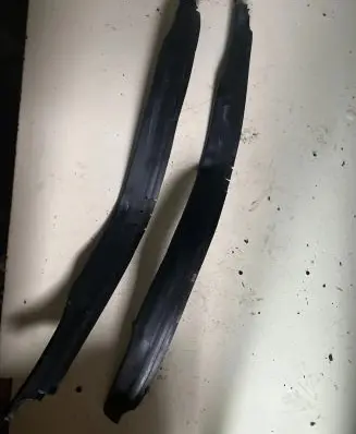 Mercedes-Benz C W204 Engine compartment rubber 