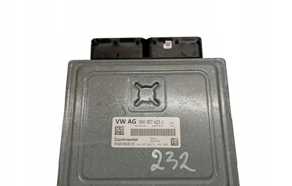Skoda Superb B8 (3V) Engine control unit/module 06K907425J