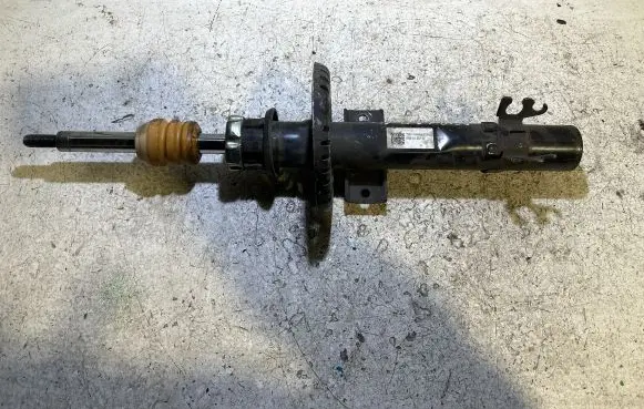 Volkswagen Polo V 6R Front shock absorber/damper 6R0413031AJ 166VWMABE13C8