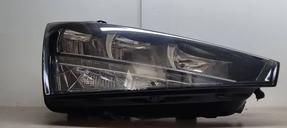 Skoda Scala Headlight/headlamp 657941016 90176072