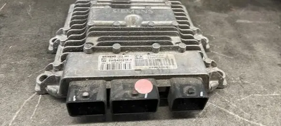 Citroen C3 Engine control unit/module ECU 5WS40021F-T