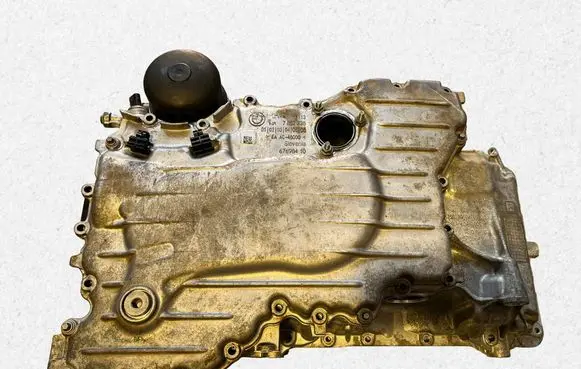 BMW M5 F90 Oil sump 7852328 11137852328 7852388