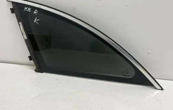 Mercedes-Benz R W251 Rear side window A2516700550