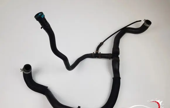 Ford Transit VII Engine coolant pipe/hose GK31-18N252-AE