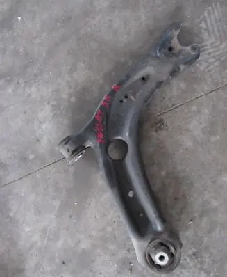 Volkswagen PASSAT B8 Front lower control arm/wishbone