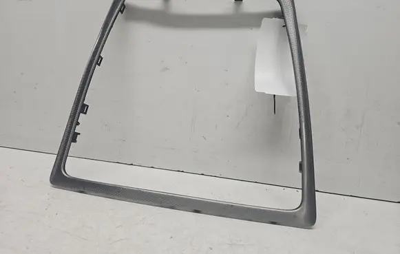 Volvo S60 Radio/GPS head unit trim 30672107
