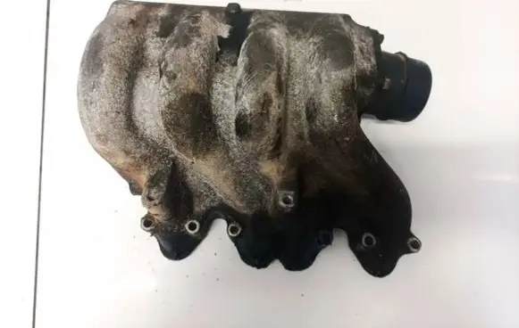 Volkswagen PASSAT B3 Intake manifold 028129713c