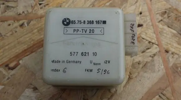 BMW 7 E38 Alarm control unit/module 8368167