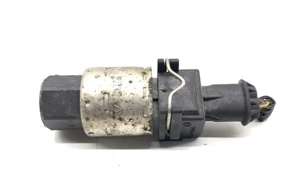 Volvo V50 Air conditioning (A/C) pressure sensor 30780427