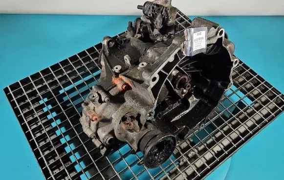 Volkswagen Polo V 6R Manual 5 speed gearbox LVE IMPRK1606452