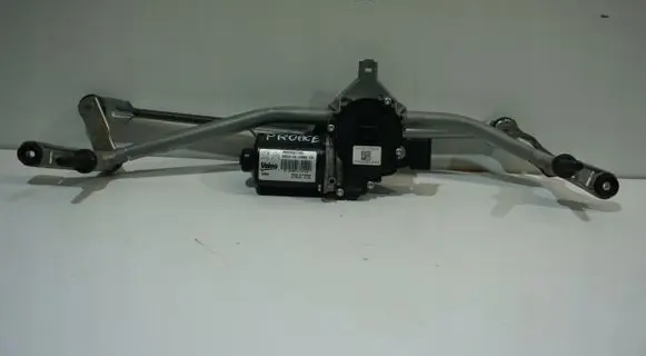 Toyota Hilux VIII Front wiper linkage 