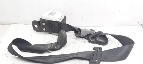 Chrysler Voyager Front seatbelt E33442 M314031