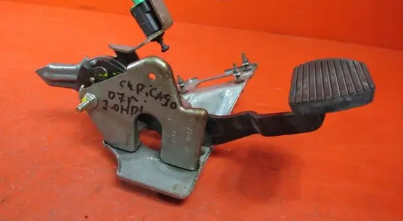 Citroen C4 I Picasso Brake pedal 9682017180