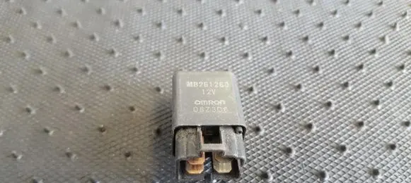 Mitsubishi Galant Other relay MB261260 08Z3D6