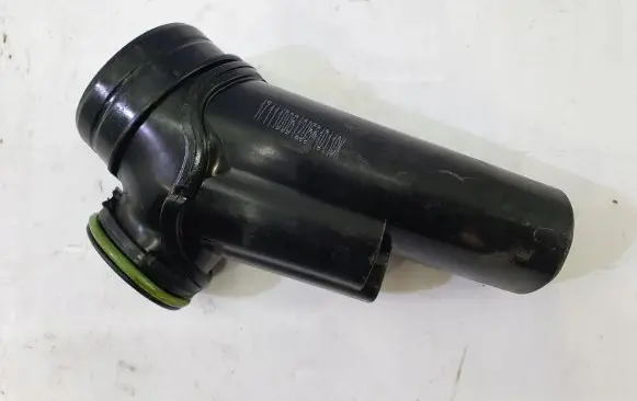 Audi A4 S4 B9 8W Intake resonator 04E129656K