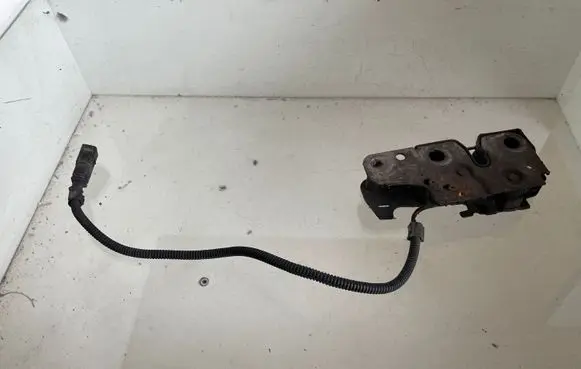 Volkswagen Golf V Engine bonnet/hood lock/catch