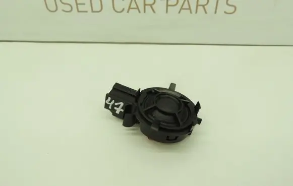 Volvo V50 Front door high frequency speaker 8691600 D47