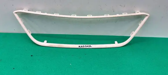 Seat Ibiza IV (6J,6P) Front bumper upper radiator grill 6J0854643B