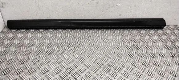 Volvo V70 Front door trim (molding) 39839660