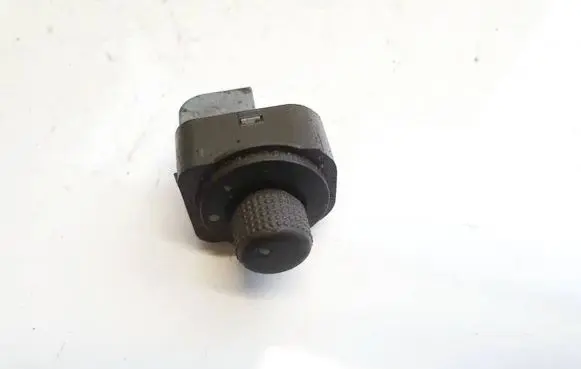Peugeot Bipper Wing mirror switch B569