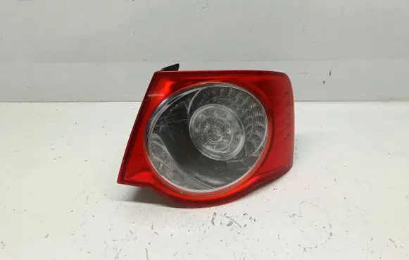 Volkswagen Jetta V Rear/tail lights 1K5945096G 983132