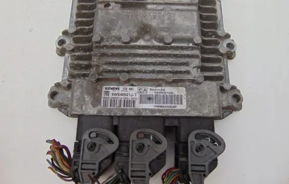 Citroen C3 Engine control unit/module 9650670480