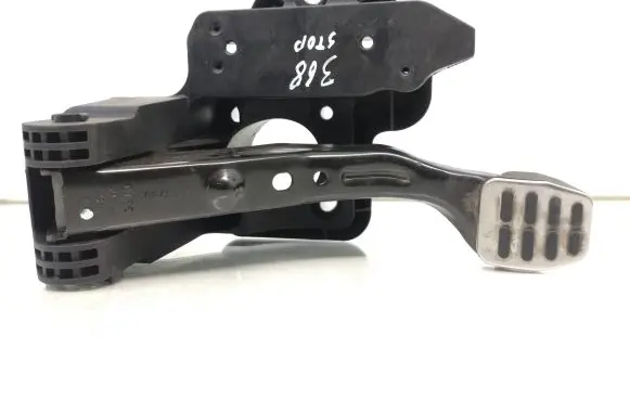 Volkswagen Cross Polo Brake pedal 6R1721058B