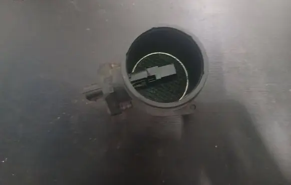 Volvo V70 Mass air flow meter 0280218088 31342362