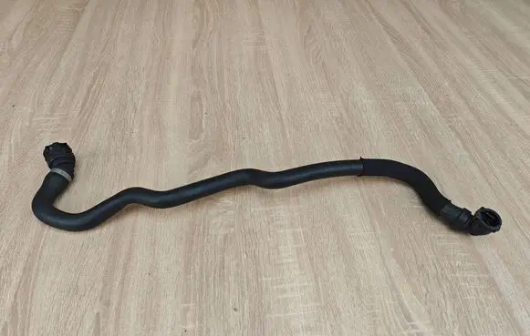 BMW 5 G30 G31 G38 Engine coolant pipe/hose 6821251