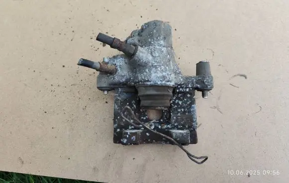 Mazda 3 II Rear brake caliper 