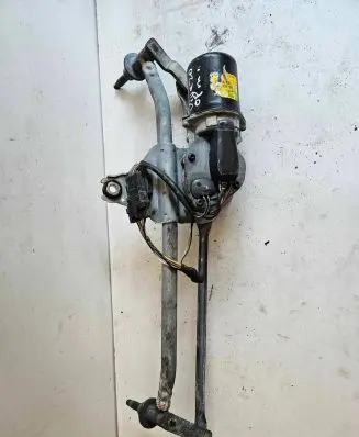 Opel Vivaro Front wiper linkage and motor