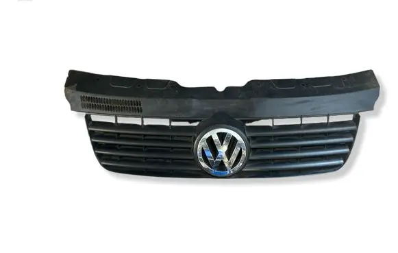 Volkswagen Transporter - Caravelle T5 Front bumper upper radiator grill 7H0807101