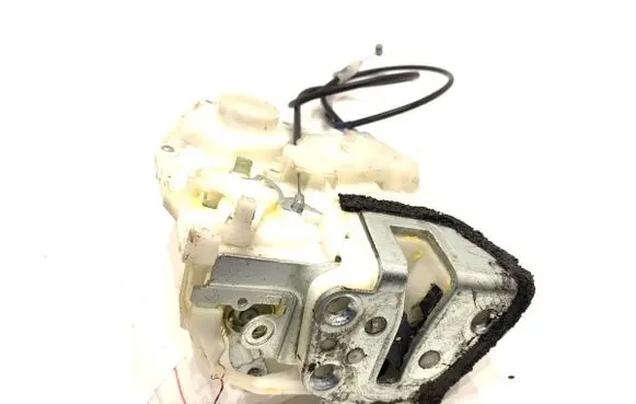 Fiat Sedici Rear door lock