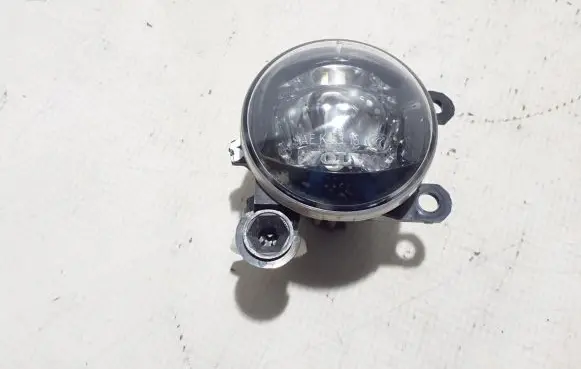 Volvo XC40 Front fog light 32228883