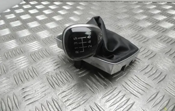 Volkswagen T-Cross Gear shifter/selector 2GM711113C T9299